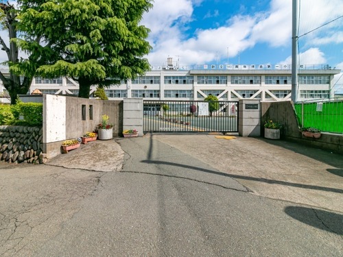 拝島第一小学校