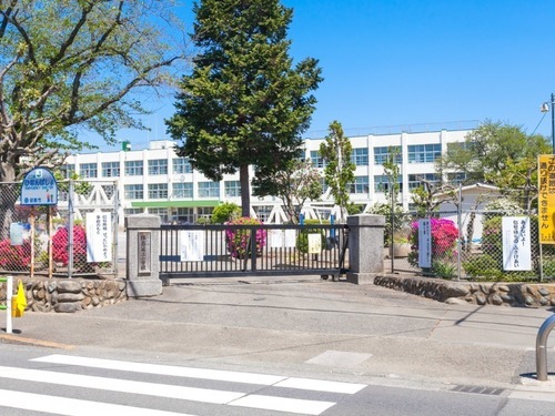 拝島第三小学校