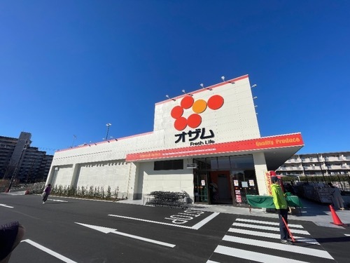 オザム昭島拝島店
