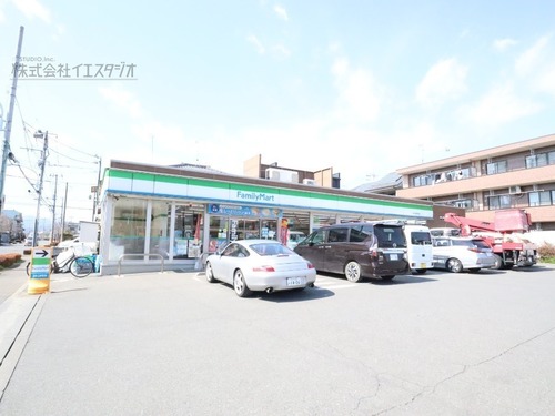 ファミリーマート東秋留店